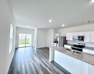 680 Amesbury Road - Photo Thumbnail 6