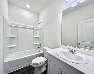 680 Amesbury Road - Photo Thumbnail 12