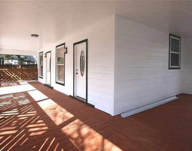 4445 Rusk - Photo Thumbnail 4