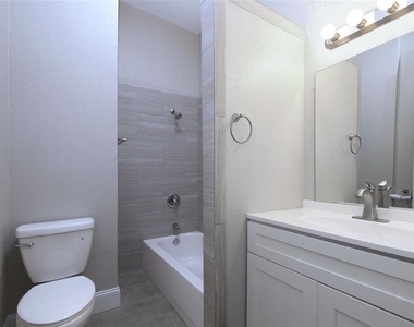 4445 Rusk - Photo Thumbnail 9
