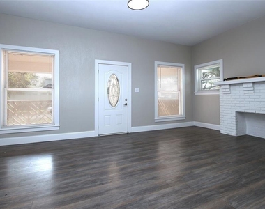 4445 Rusk - Photo Thumbnail 5