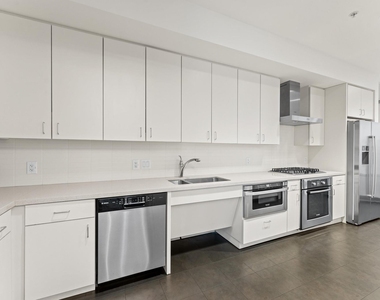 2207 Bancroft Street - Photo Thumbnail 25