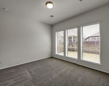 17446 Vino Vines Lane - Photo Thumbnail 22