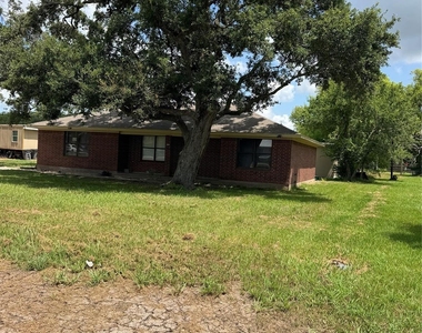 151 Country Oaks Street - Photo Thumbnail 17