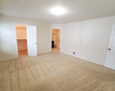 18203 Afton Hollow Lane - Photo Thumbnail 18