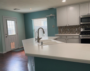 9735 Beckwood Post Drive - Photo Thumbnail 9