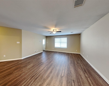 4407 Nueces River Loop - Photo Thumbnail 5