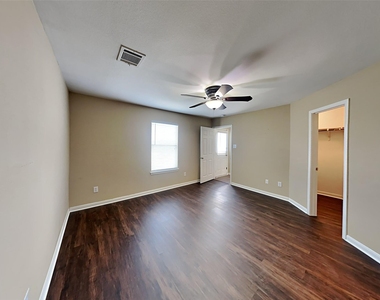 4407 Nueces River Loop - Photo Thumbnail 7