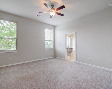 11006 Bexley Village Court - Photo Thumbnail 17