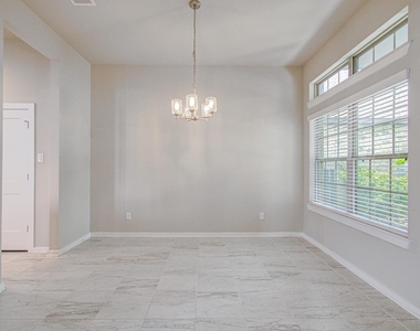 11006 Bexley Village Court - Photo Thumbnail 3