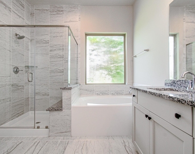 11006 Bexley Village Court - Photo Thumbnail 21