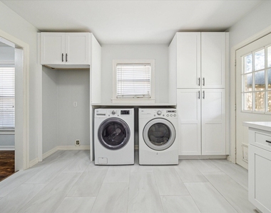1745 Lexington Street - Photo Thumbnail 3