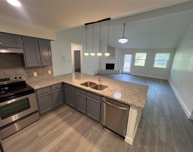 19739 Moonhollow Drive - Photo Thumbnail 4