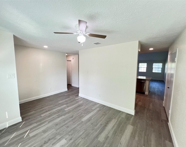 19739 Moonhollow Drive - Photo Thumbnail 3