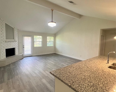 19739 Moonhollow Drive - Photo Thumbnail 5