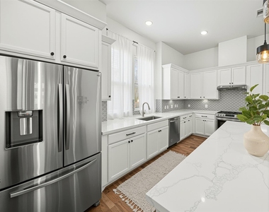 719 Leverkuhn Street - Photo Thumbnail 15