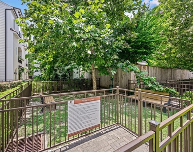 719 Leverkuhn Street - Photo Thumbnail 42