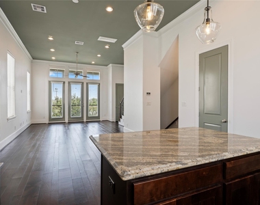 9674 Knight Road - Photo Thumbnail 15