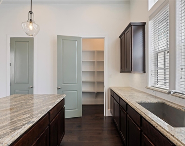 9674 Knight Road - Photo Thumbnail 41