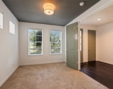 9674 Knight Road - Photo Thumbnail 9