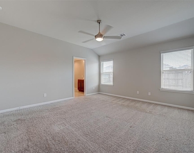 2206 Mirror Ridge Court - Photo Thumbnail 22