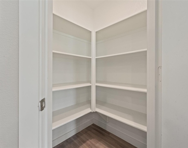 8635 Jetty Glen Drive - Photo Thumbnail 29