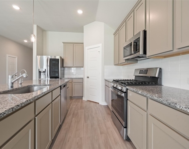 8635 Jetty Glen Drive - Photo Thumbnail 1