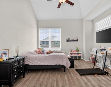 16207 Northern Cardinal Lane - Photo Thumbnail 28