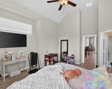 16207 Northern Cardinal Lane - Photo Thumbnail 30