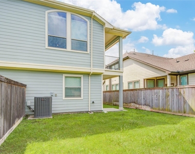 16207 Northern Cardinal Lane - Photo Thumbnail 36