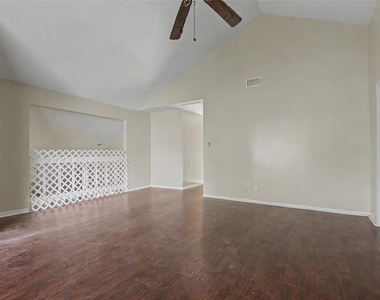 13119 Hollowcreek Park Drive - Photo Thumbnail 17