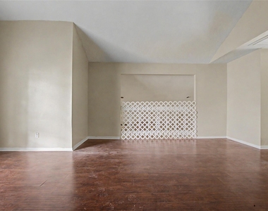 13119 Hollowcreek Park Drive - Photo Thumbnail 16