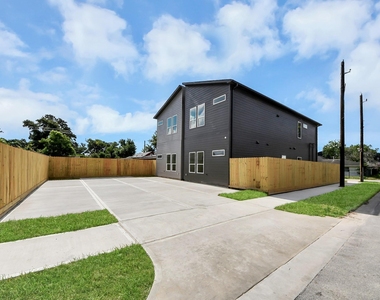 4607 Gunter Street - Photo Thumbnail 33