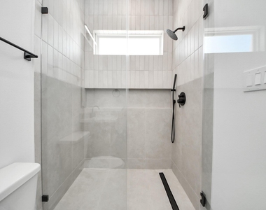 4607 Gunter Street - Photo Thumbnail 27