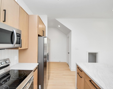4607 Gunter Street - Photo Thumbnail 12
