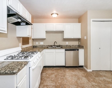 6807 Arrowchase Court - Photo Thumbnail 2