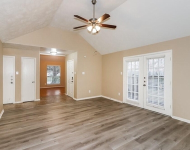 6807 Arrowchase Court - Photo Thumbnail 5