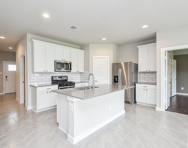 3831 Sparkman Lane - Photo Thumbnail 11