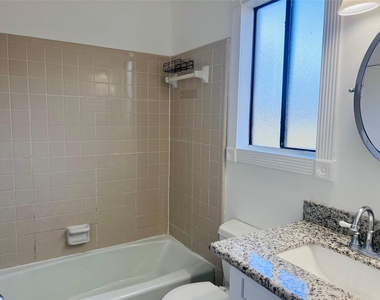 11123 Bandlon Drive - Photo Thumbnail 8