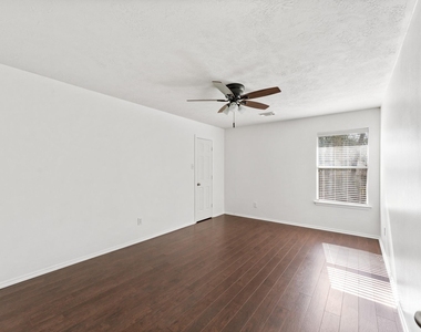 6 Druids Glen Place - Photo Thumbnail 1