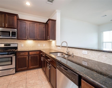 6731 Trinity Trail Lane - Photo Thumbnail 10