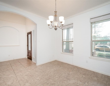 6731 Trinity Trail Lane - Photo Thumbnail 8