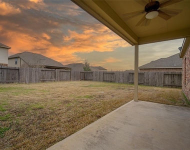 6731 Trinity Trail Lane - Photo Thumbnail 4