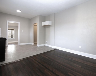 4445 Rusk - Photo Thumbnail 10