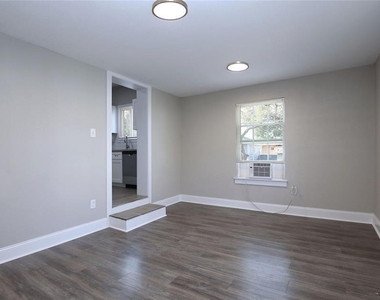 4445 Rusk - Photo Thumbnail 19