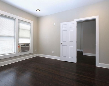 4445 Rusk - Photo Thumbnail 7