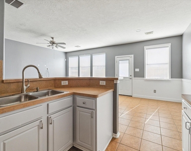14307 Mirkwood Lane - Photo Thumbnail 8
