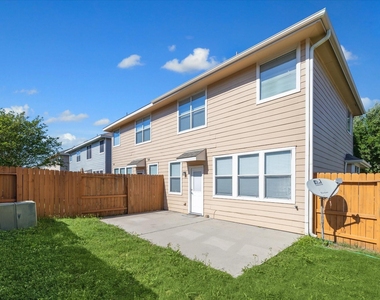 14307 Mirkwood Lane - Photo Thumbnail 18