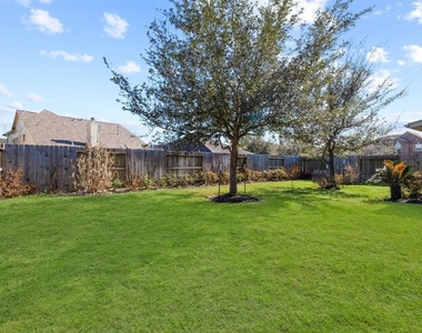 25411 Melody Canyon Court - Photo Thumbnail 8