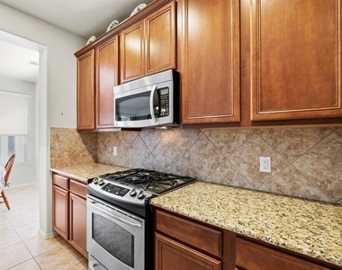 25411 Melody Canyon Court - Photo Thumbnail 6